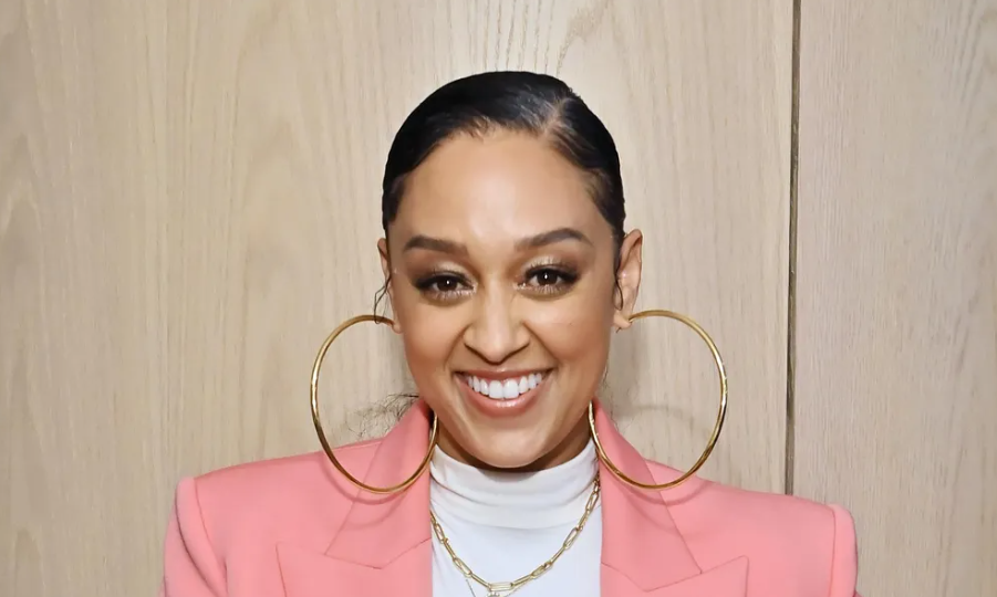 Tia Mowry Net Worth